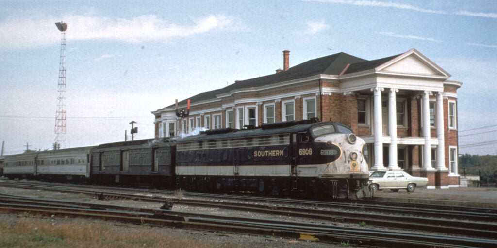 2024 SRHA Convention - Lexington, KY 3 JDavidInglesCollection SOU 6908 19691001 01 Lexington KY train3 RoyalPalm